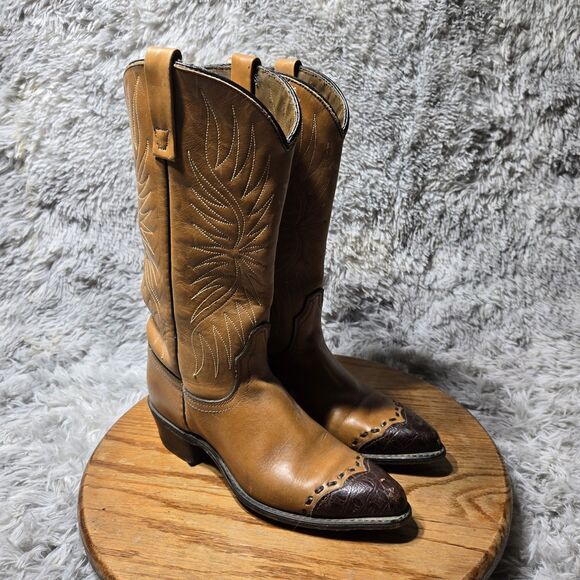 Vintage Acme Boot Women Size 6.5A Brown Western Cowgirl Stitched Tip Made in USA - Picture 1 of 10